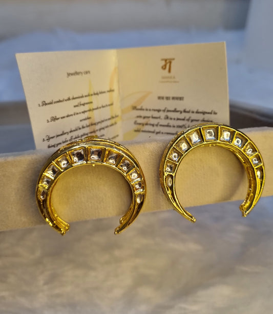 Ardhachandra Kudan Studs