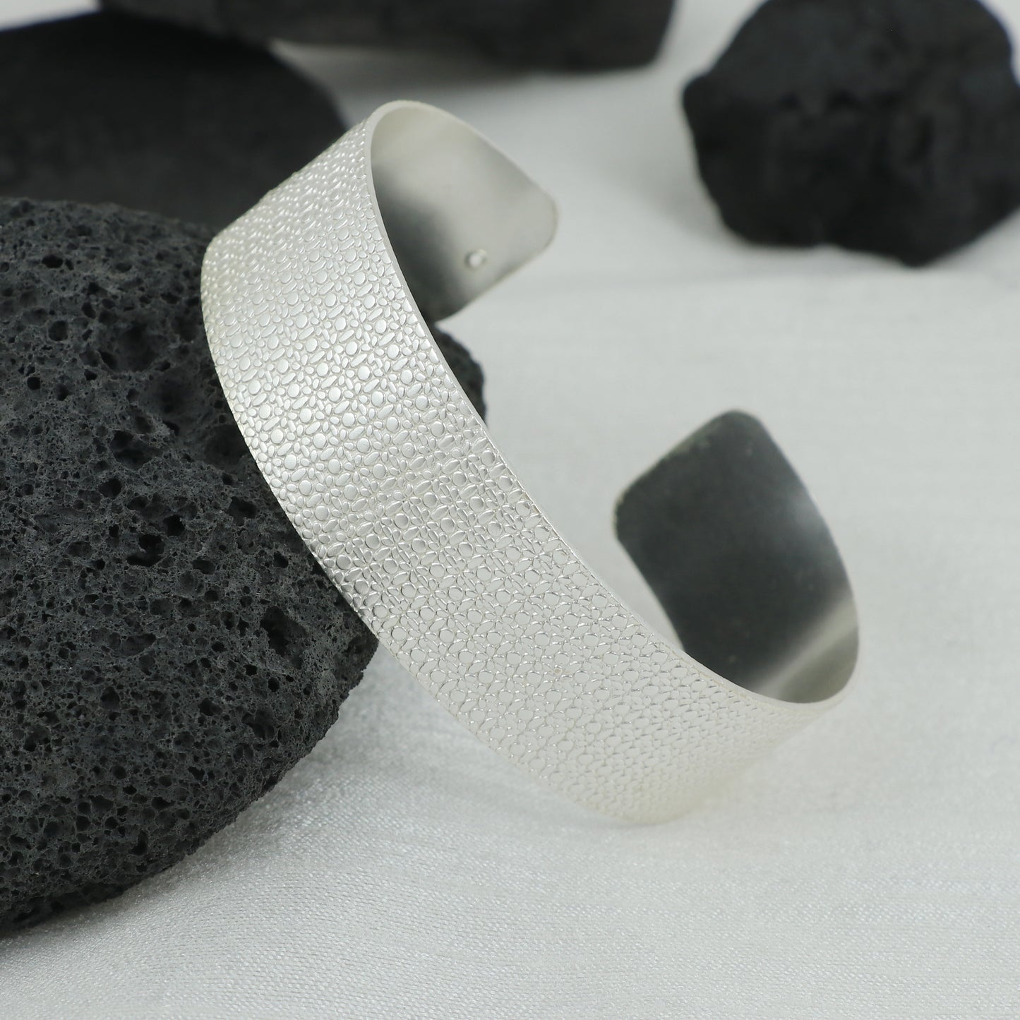 Kanaka Vistāra Bracelet