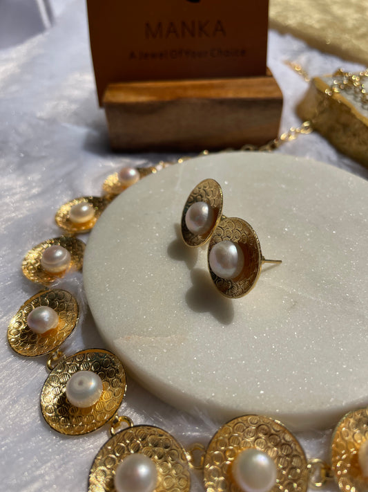 Manka Trisha Pearl Necklace